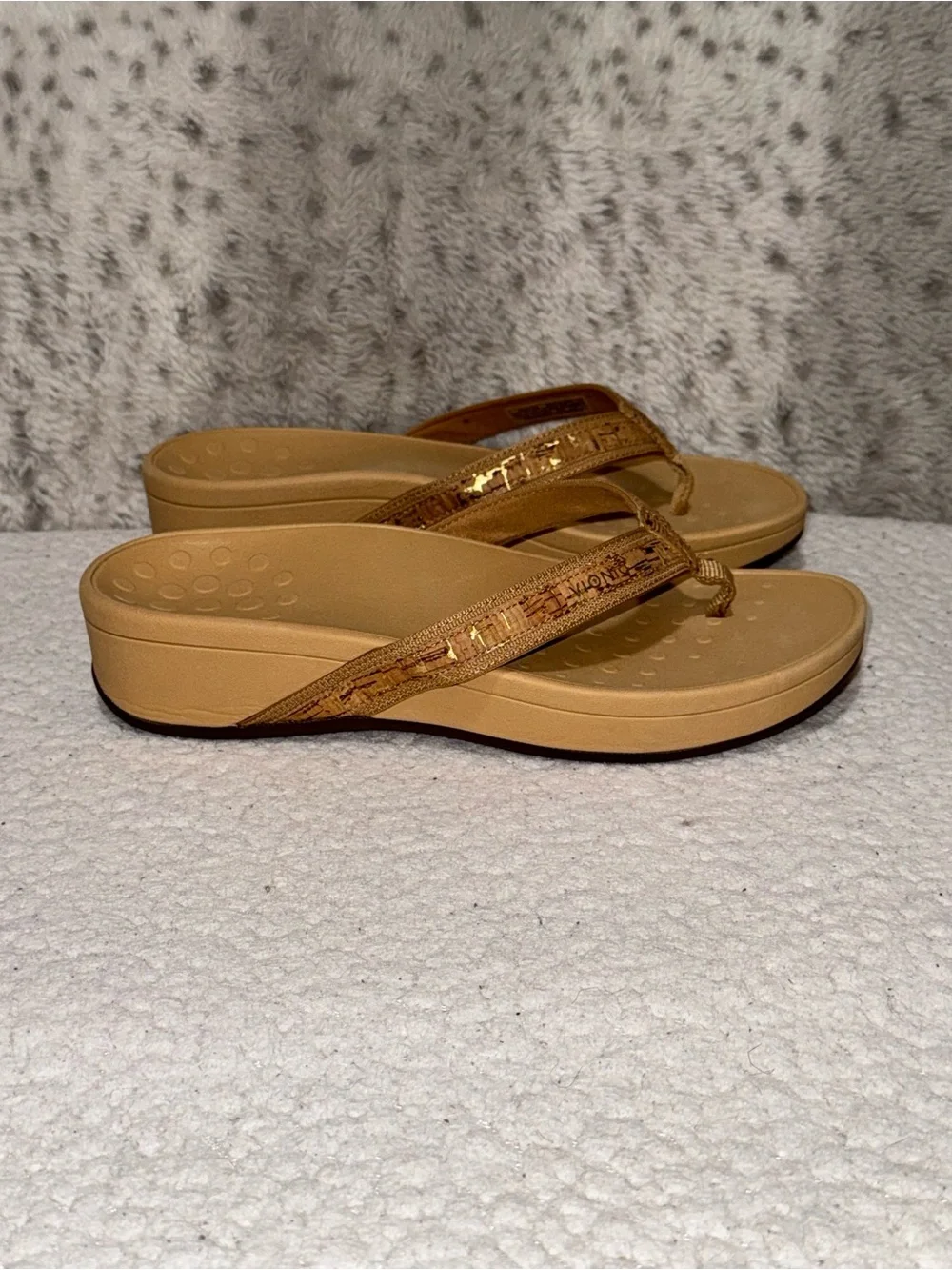 Vionic High Tide Platform Sandals Gold Cork Women Sz 11